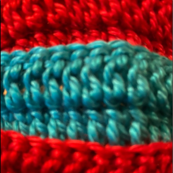 Hand-knitted Face Mask - Picture 9 of 12